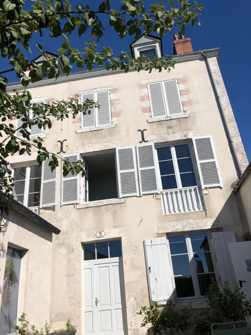Suites Du Cabinet Vert Orléans Esterno foto